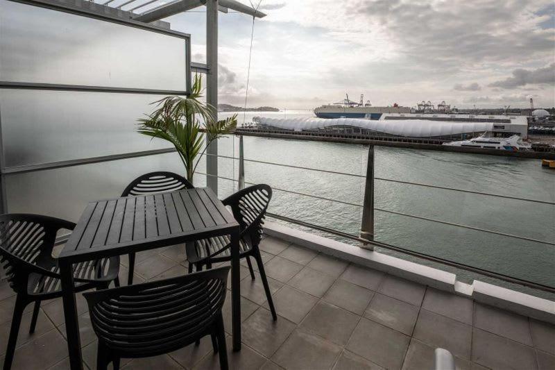 Great Views, 1 Bedroom Apartment On The Waterfront Auckland Buitenkant foto